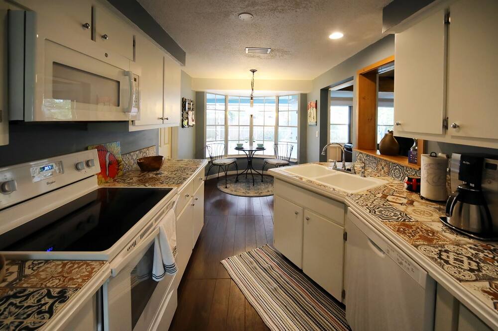 Photo of Kitchen in Venice Gardens