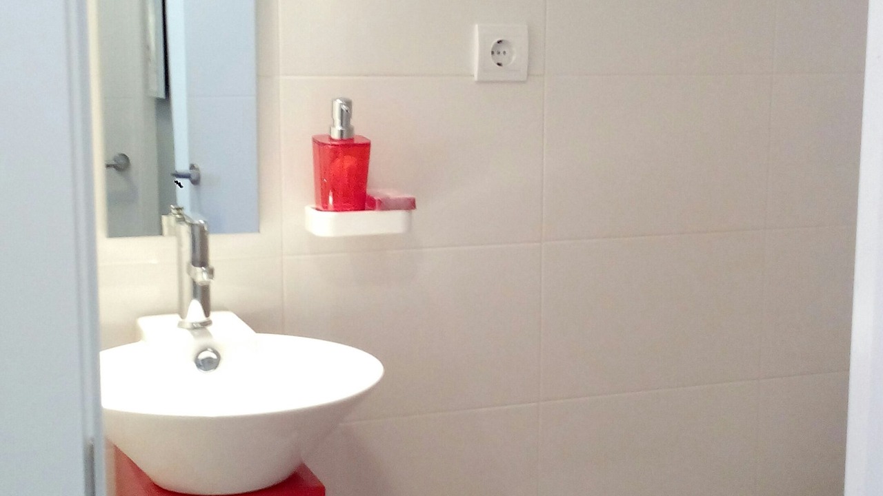 Photo of Bathroom in Los Angeles de San Rafael