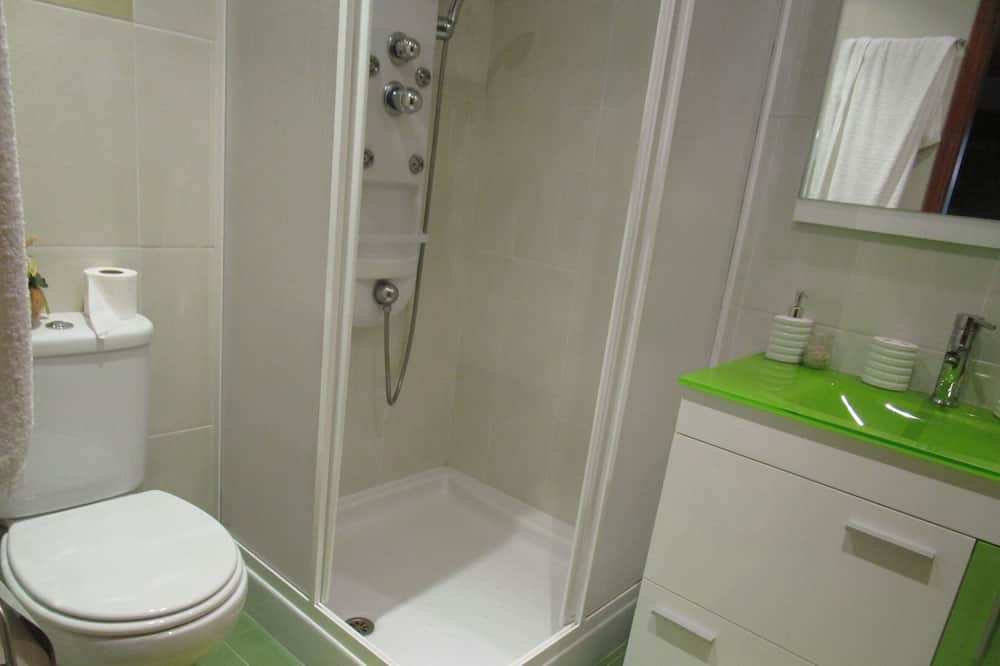 Photo of Bathroom in Lanhelas