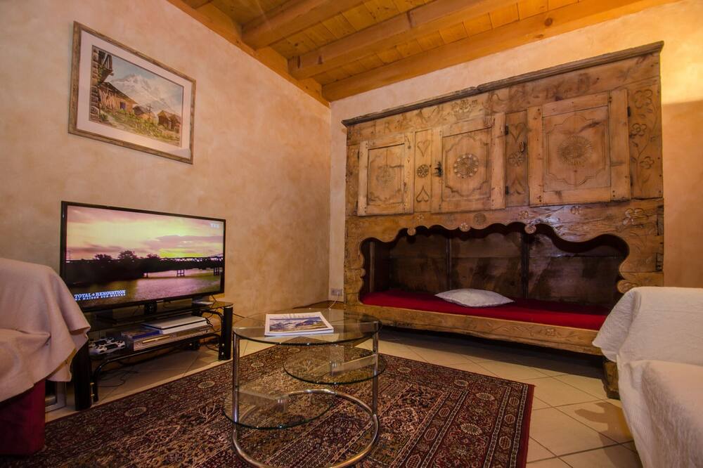 Photo of Livingroom in Les Tines