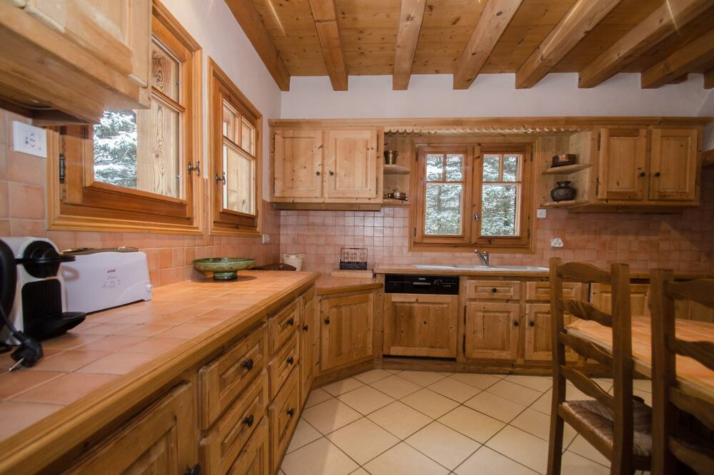 Photo of Kitchen in Les Tines