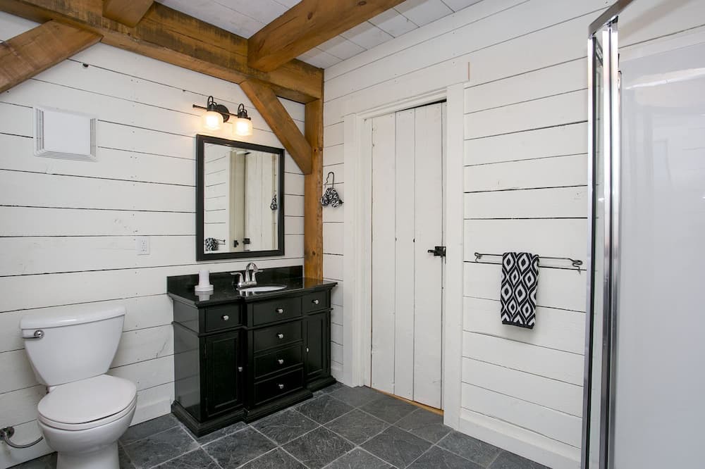 Photo of Bathroom in Canning