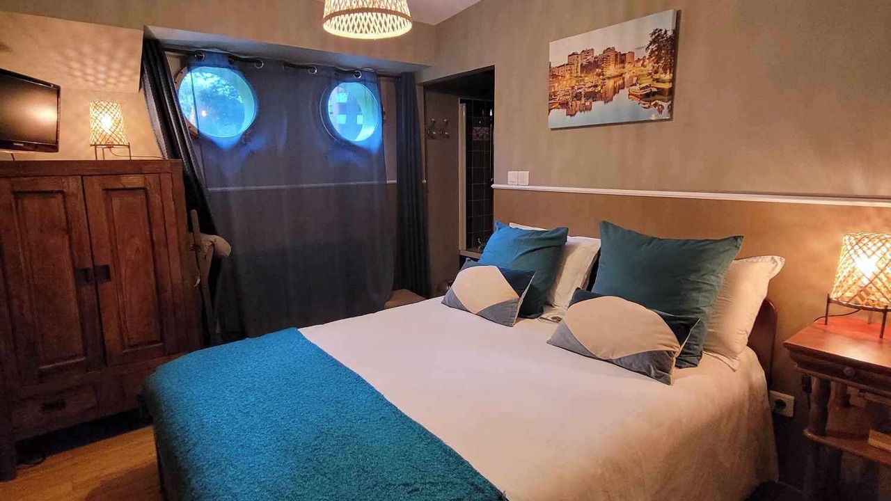 Photo of Bedroom in Cote Pavee