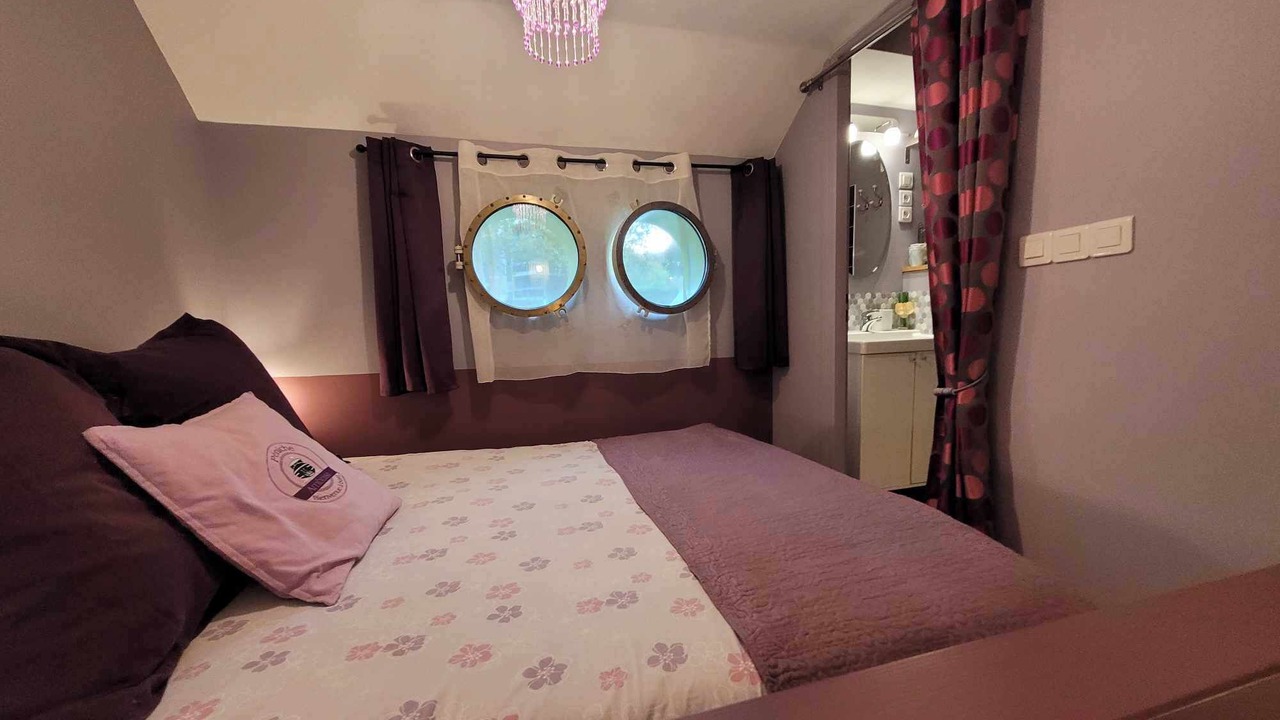 Photo of Bedroom in Cote Pavee