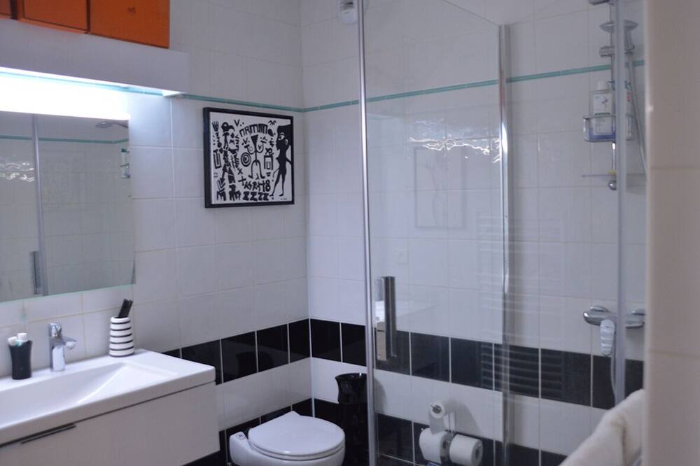 Photo of Bathroom in Piraillan