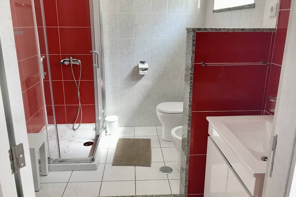 Photo of Bathroom in Cova