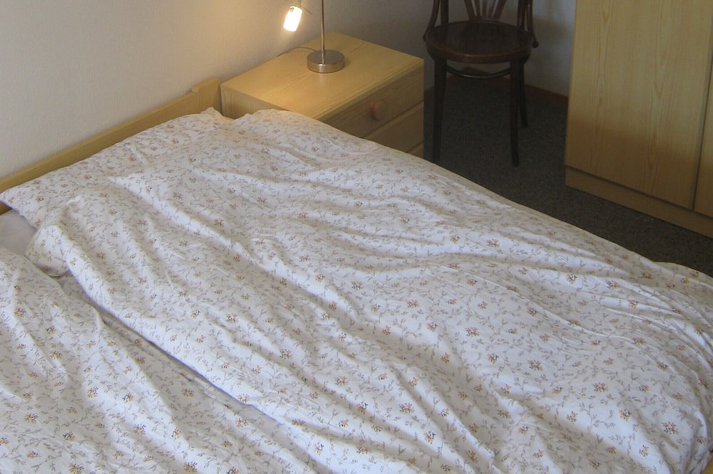 Photo of Bedroom in Taesch