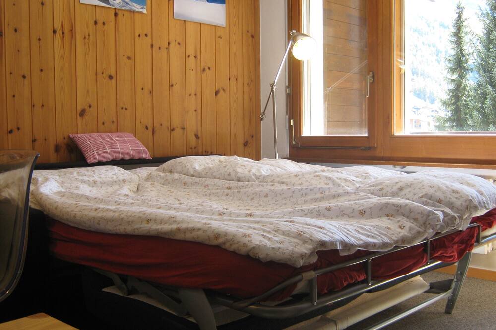 Photo of Bedroom in Taesch