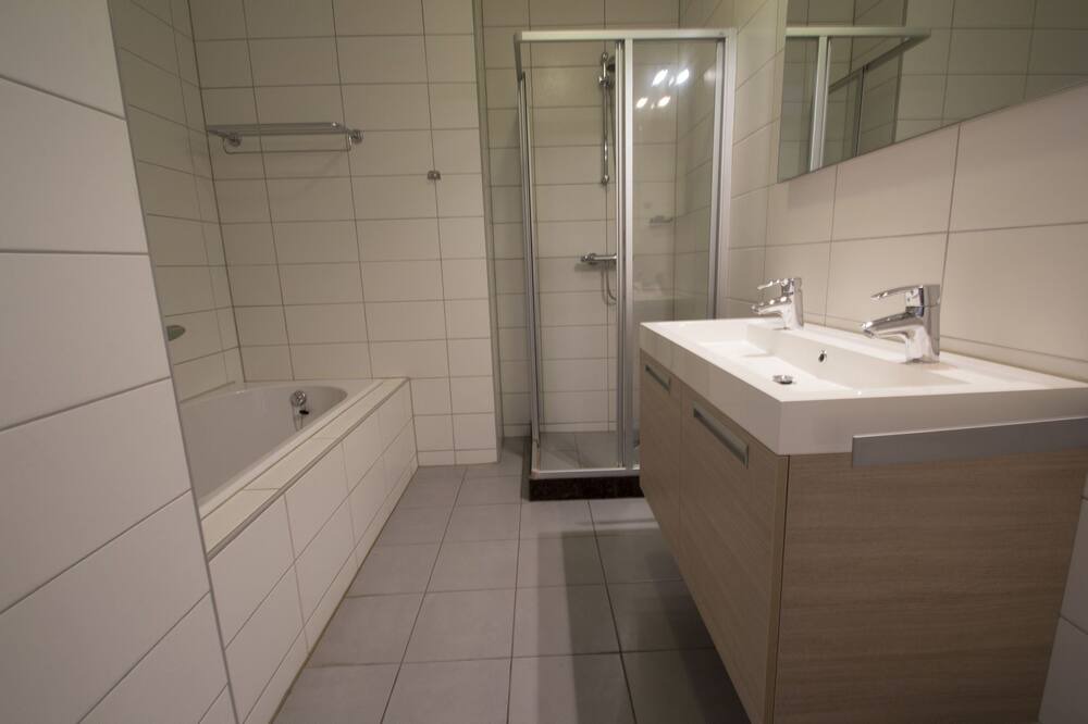Photo of Bathroom in Midsland