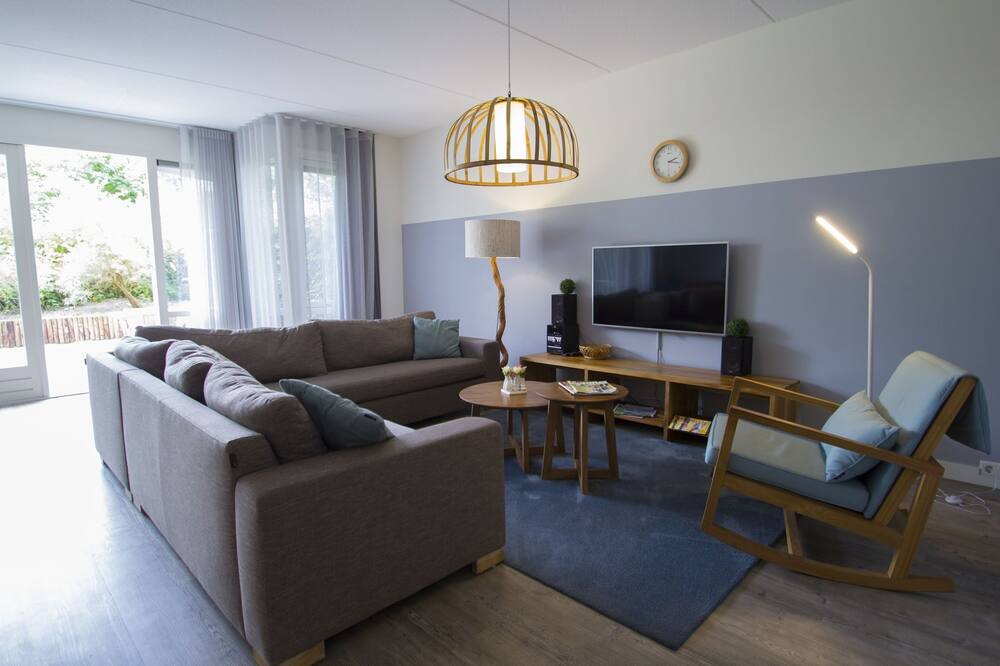 Photo of Livingroom in Midsland