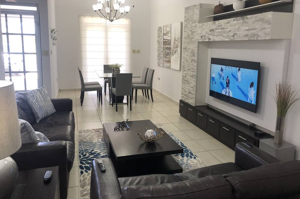 Photo of Livingroom in Camaceyes