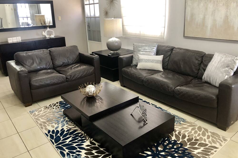 Photo of Livingroom in Camaceyes
