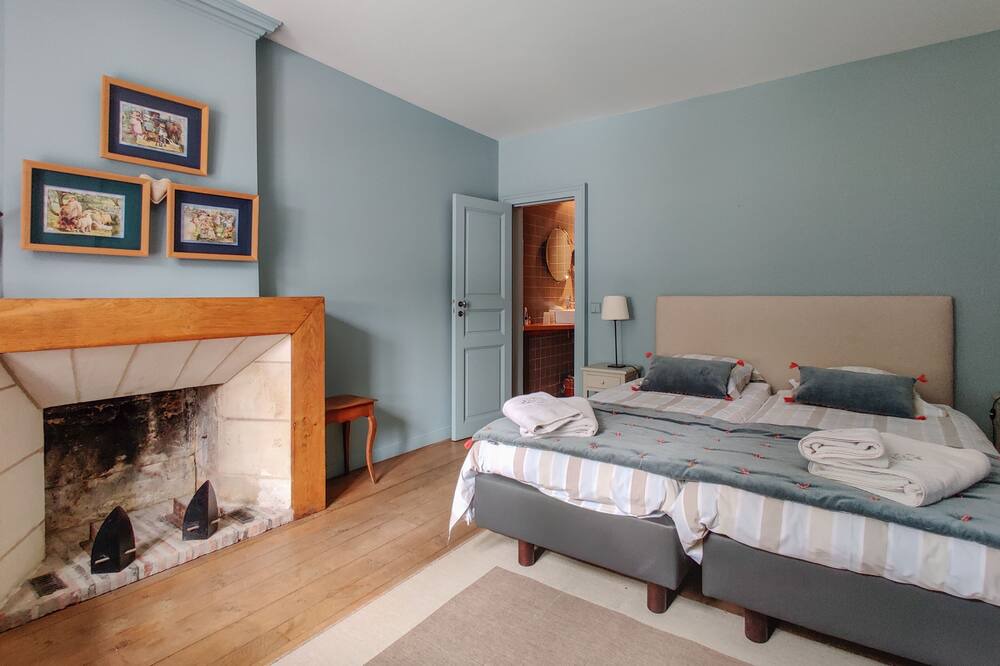 Photo of Bedroom in Monthou-sur-Cher