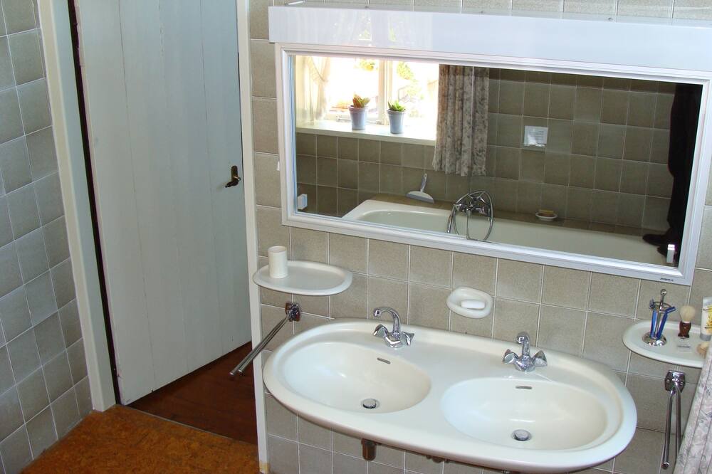 Photo of Bathroom in Nieuwkoop