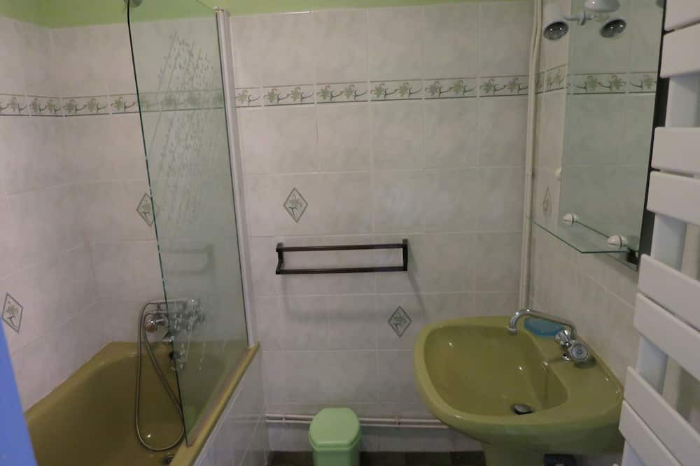 Photo of Bathroom in Saint-Sauveur-de-Peyre