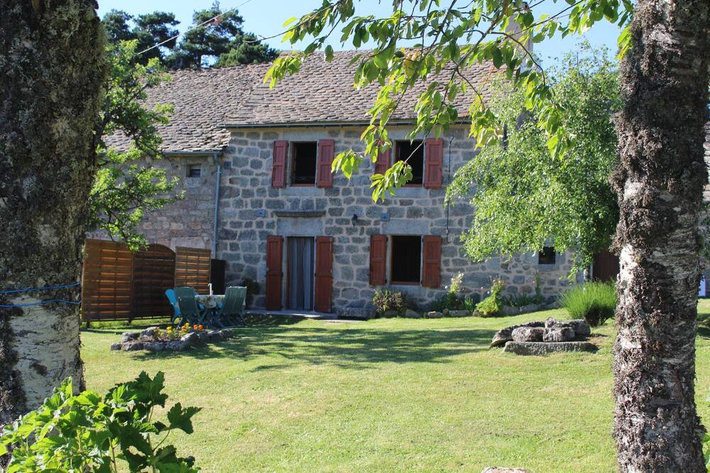 Photo of Outdoor in Saint-Sauveur-de-Peyre