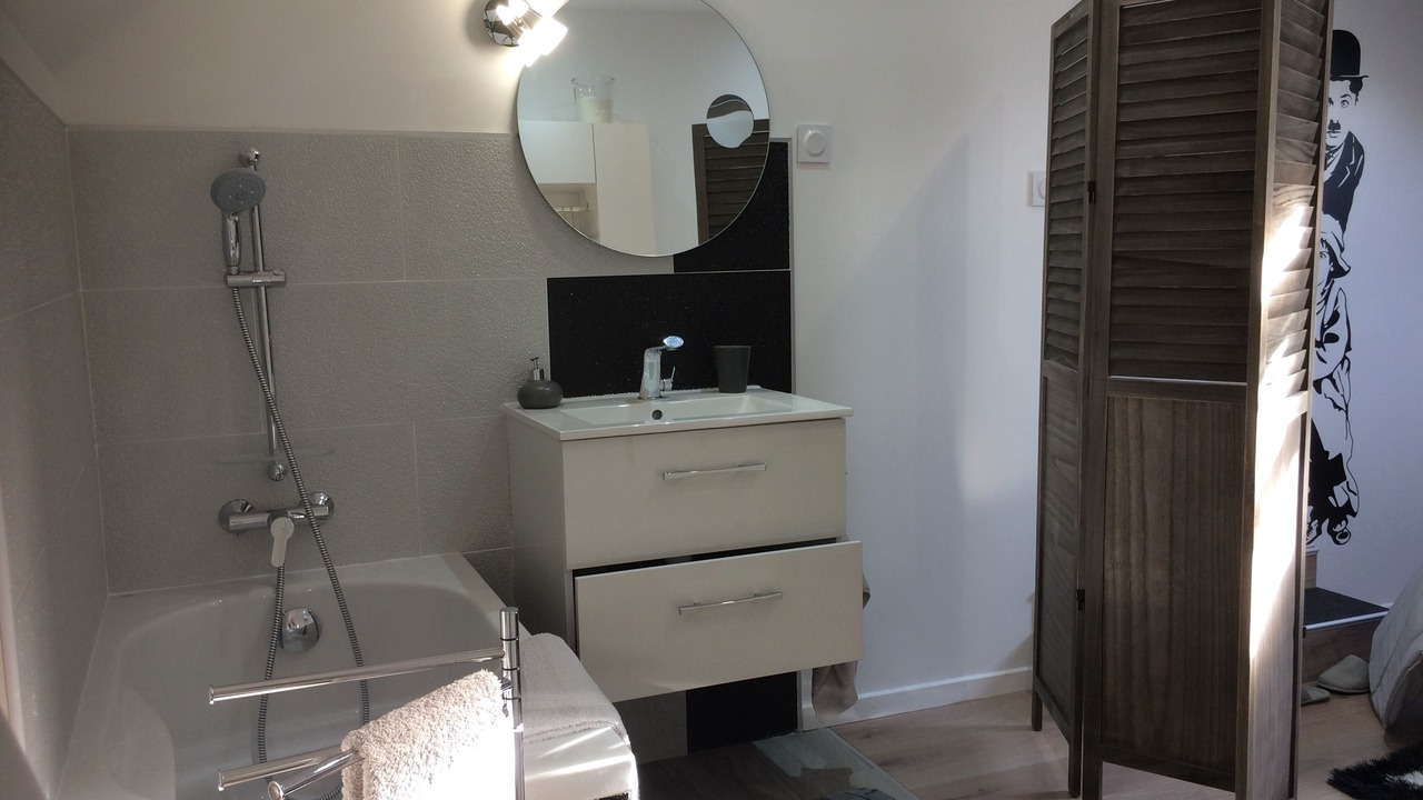 Photo of Bathroom in Chessy