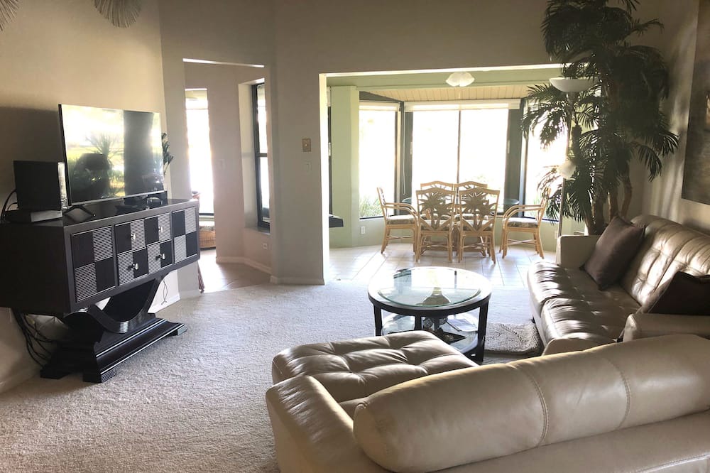Photo of Bedroom in Myrtle Trace