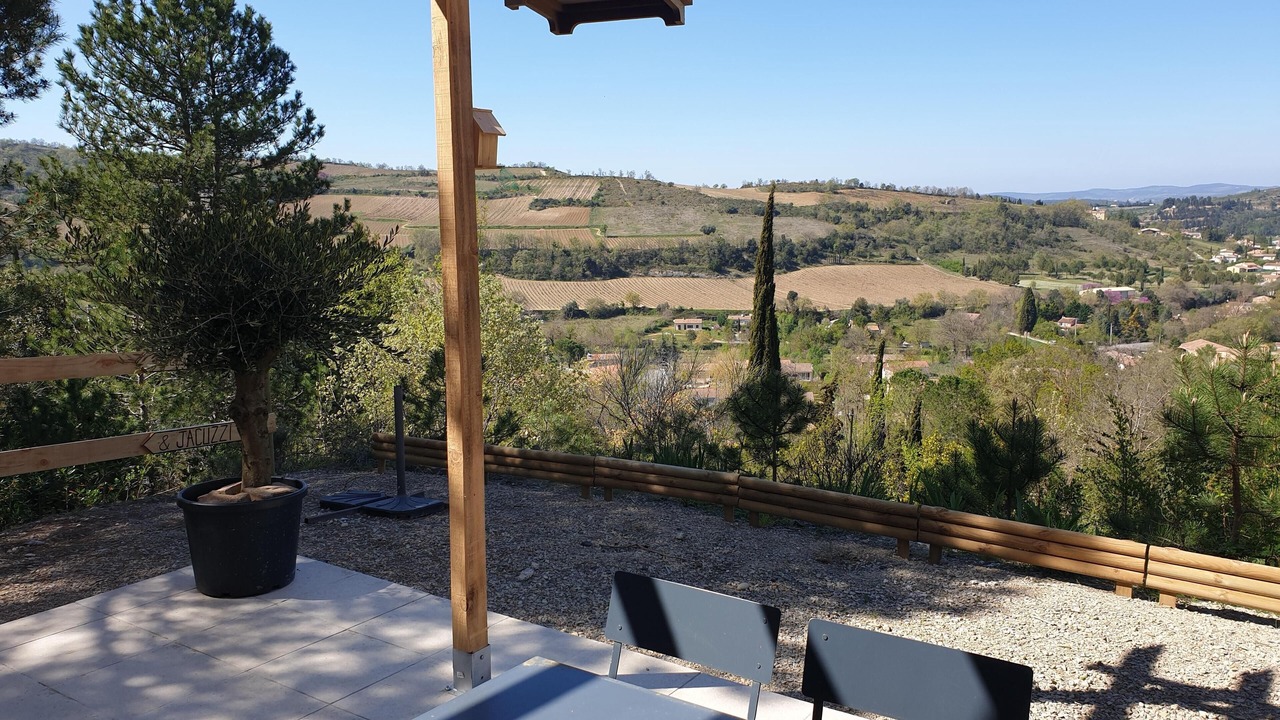 Photo of Outdoor in Cournanel