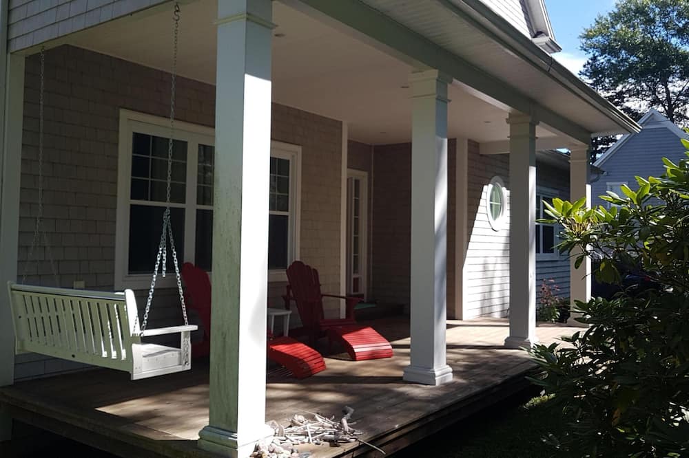 Photo of Patio Balcony in Masons Point