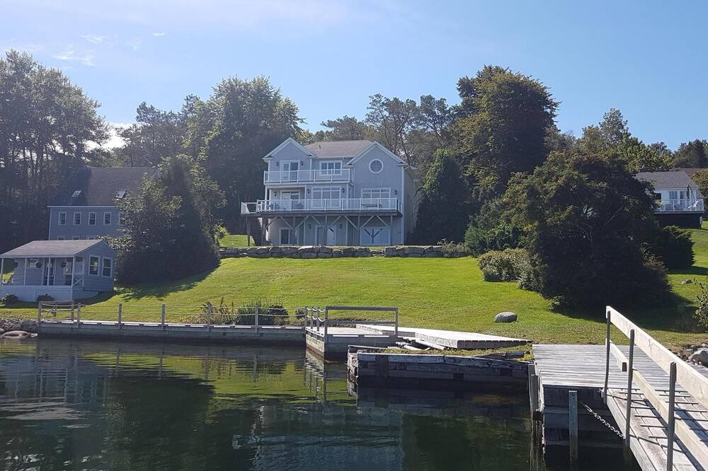 Photo of Outdoor in Masons Point