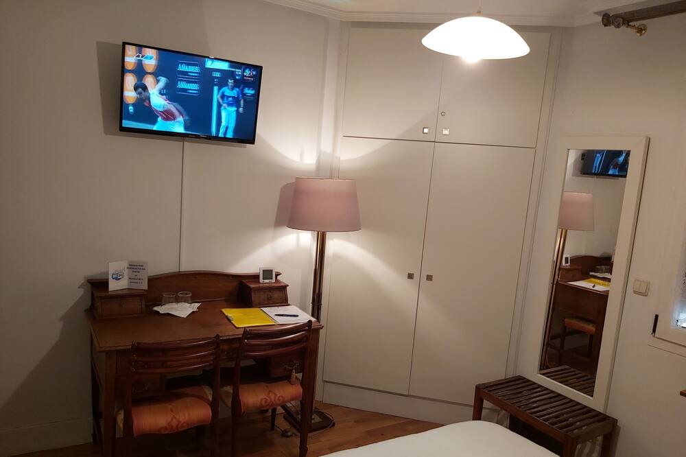 Photo of Bedroom in Gros