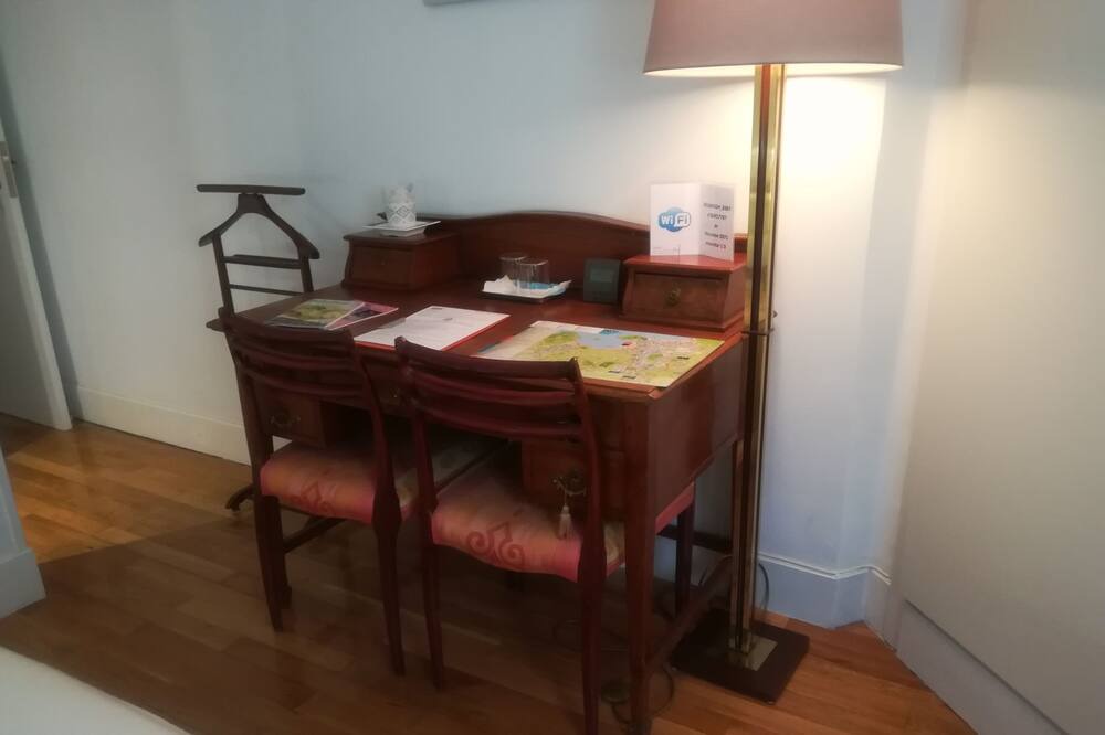 Photo of Bedroom in Gros