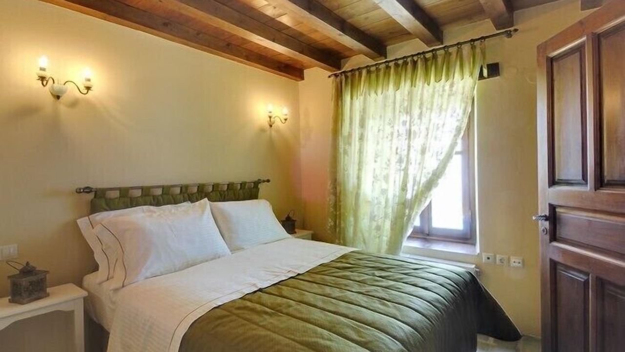 Photo of Bedroom in Milies