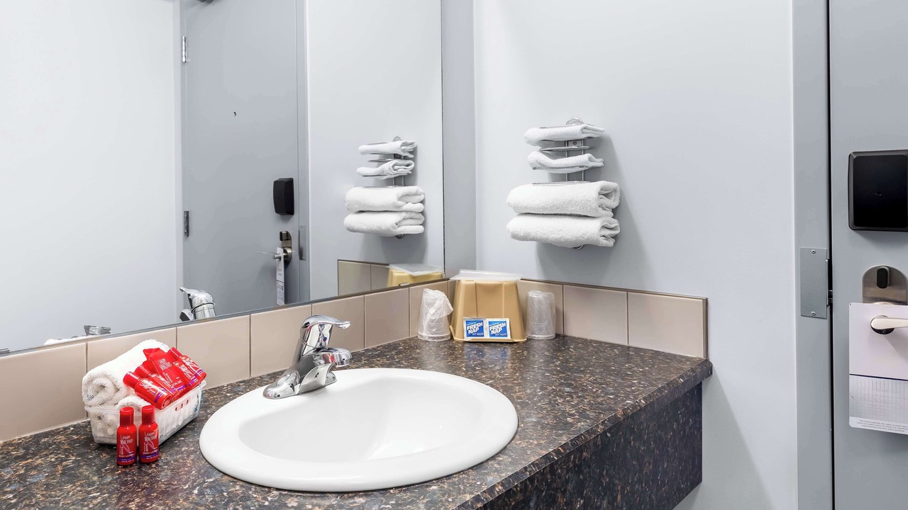 Photo of Bathroom in Hardisty