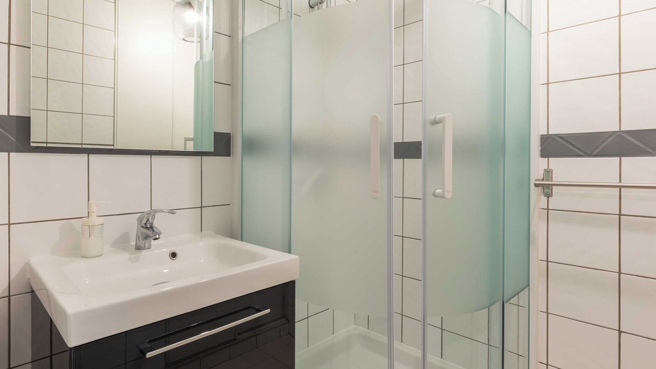 Photo of Bathroom in Charpennes - Charmettes