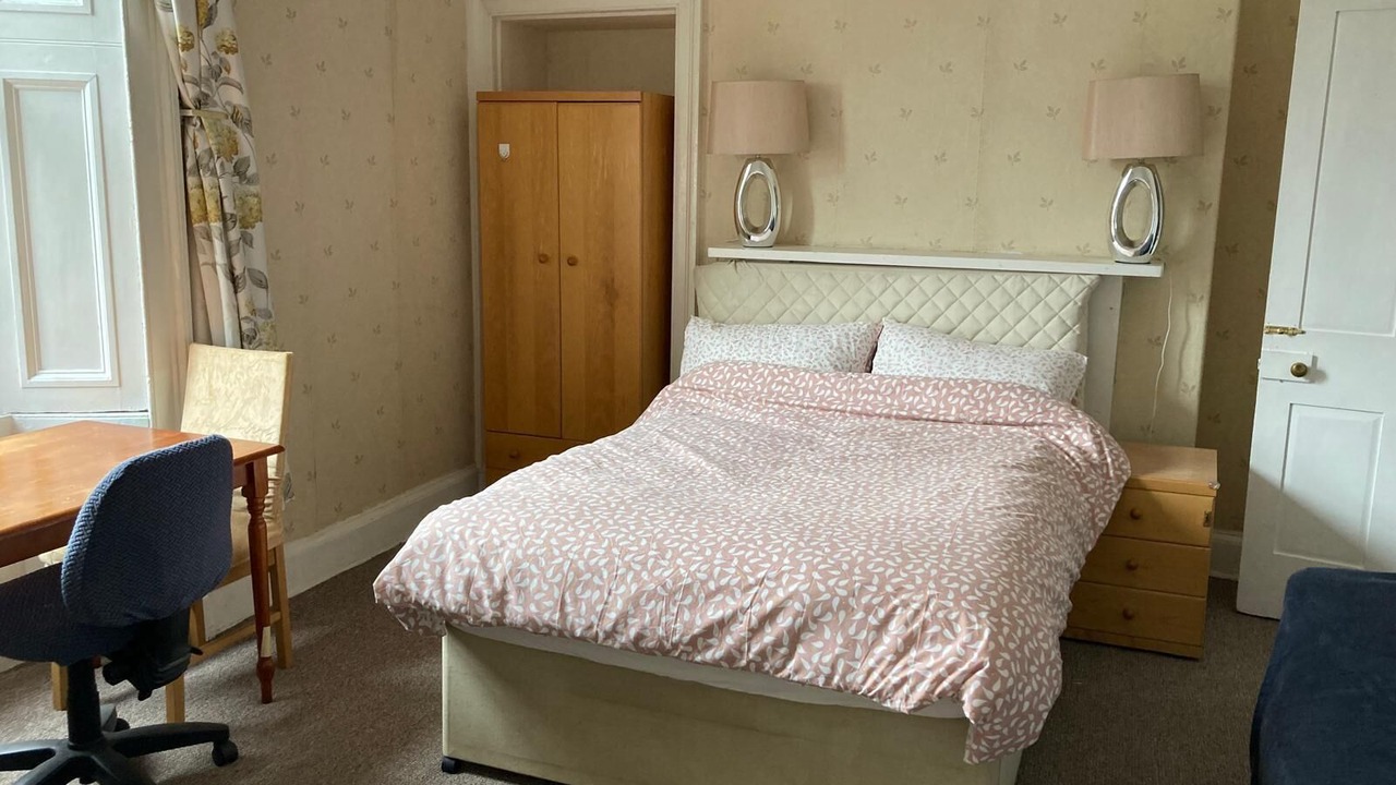 Photo of Bedroom in Tollcross