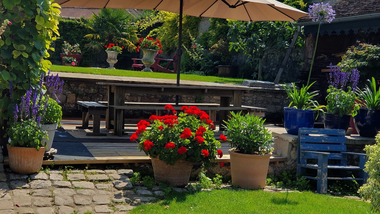 Photo of Outdoor in Ury