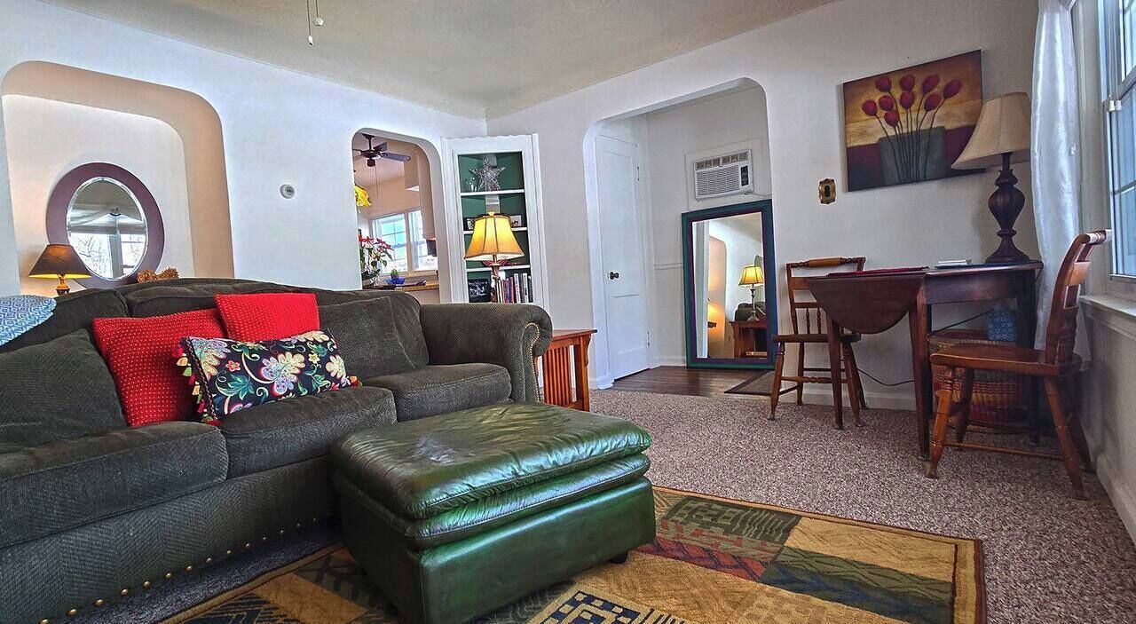 Photo of Livingroom in Fenton
