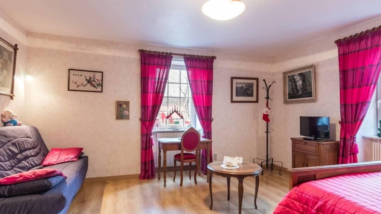 Photo of Bedroom in Plancher-Bas