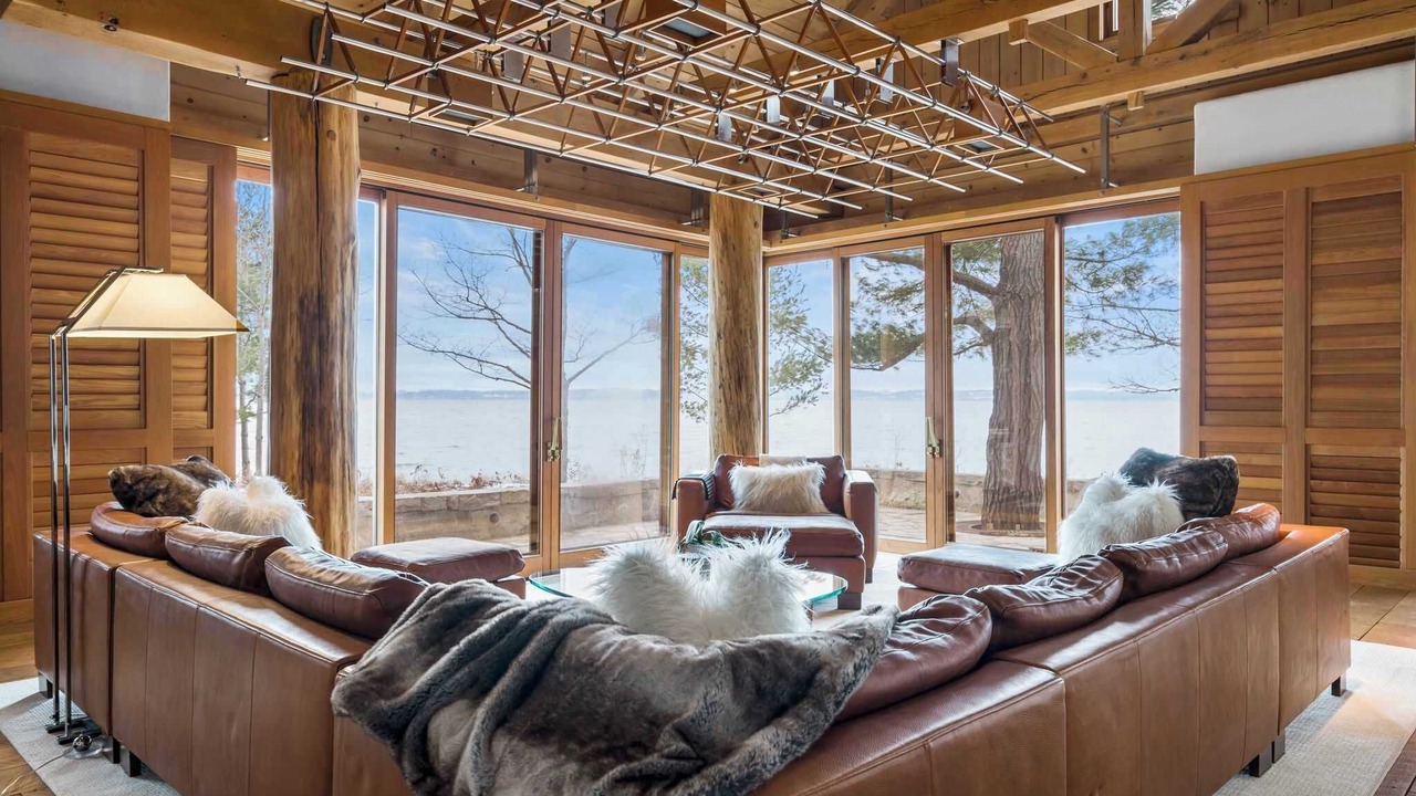 Photo of Livingroom in Elk Rapids