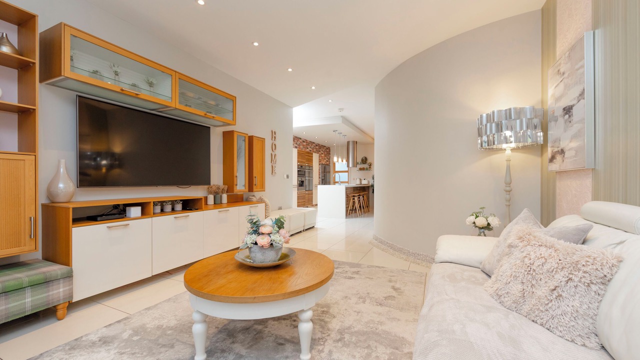 Photo of Livingroom in Gelligaer