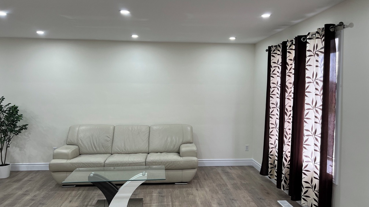 Photo of Livingroom in Central Elgin