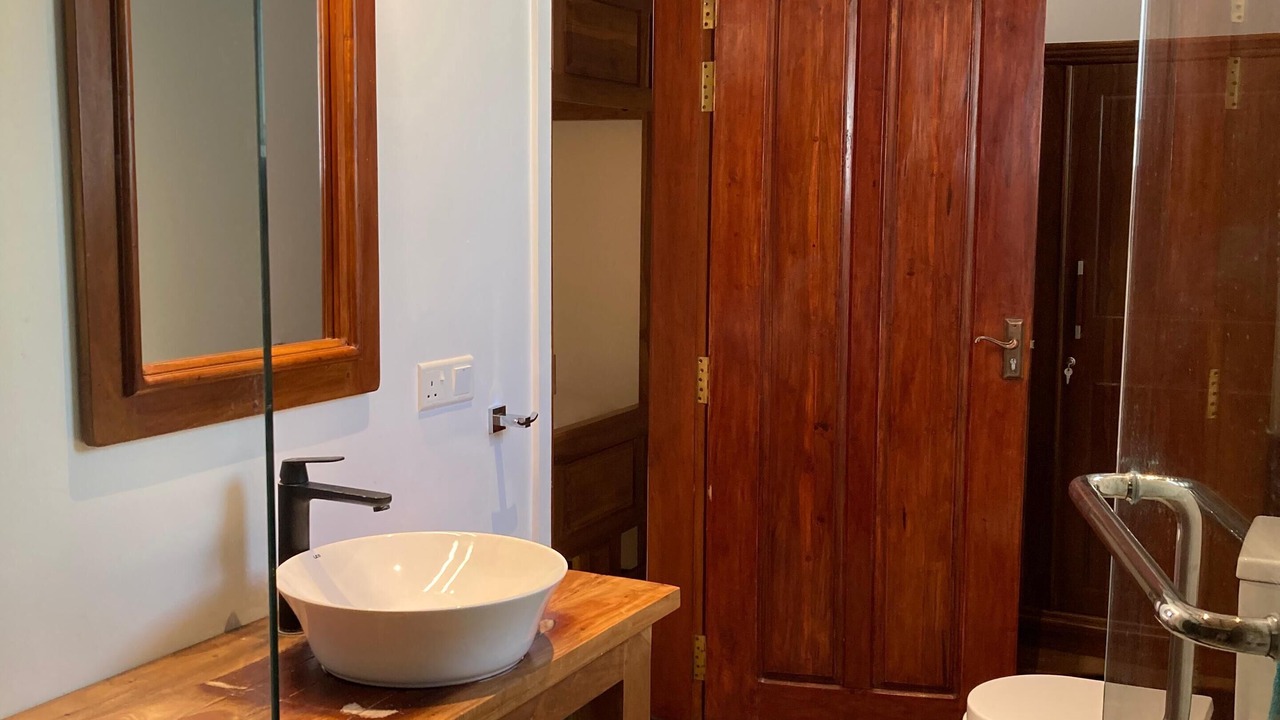 Photo of Bathroom in Kirinda