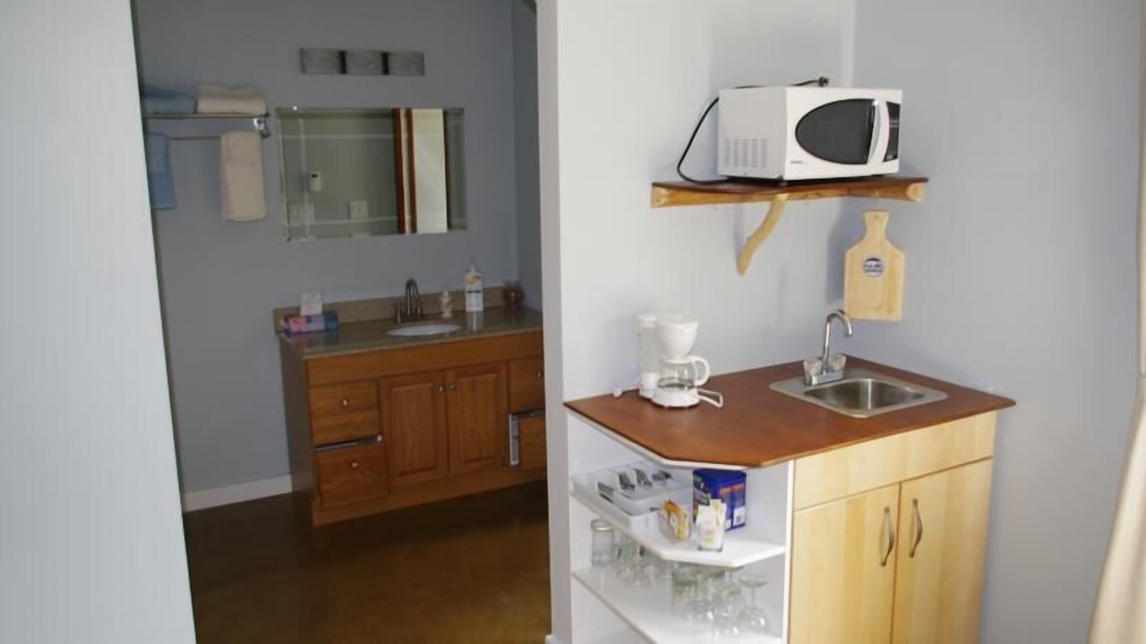 Photo of Kitchen in Okanagan-Similkameen