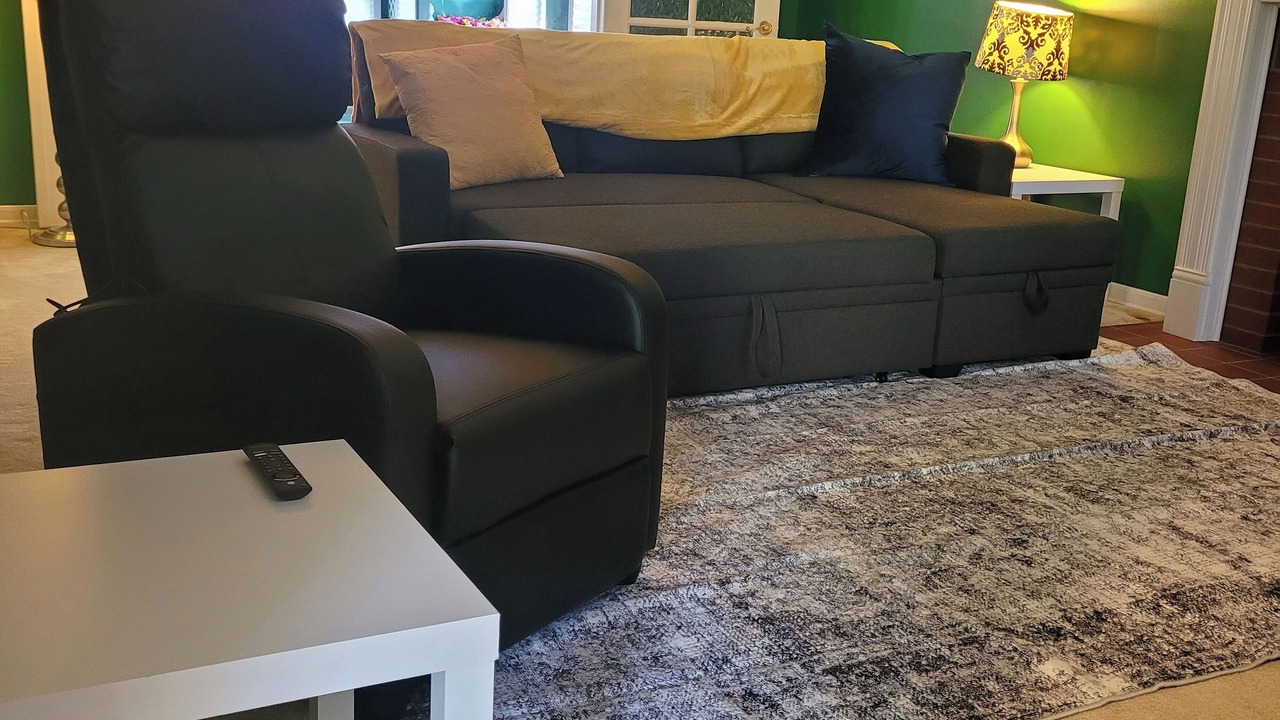 Photo of Livingroom in Leland Grove