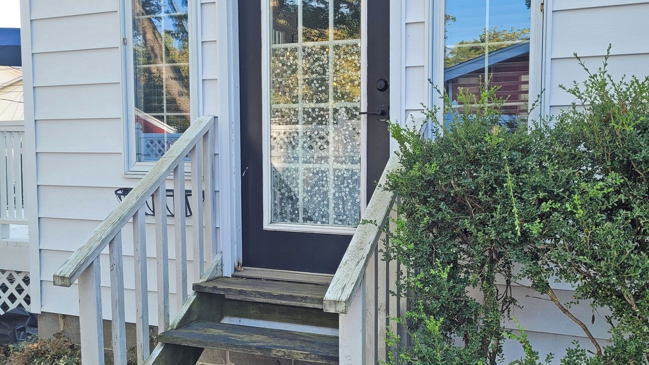 Photo of Outdoor in Leland Grove