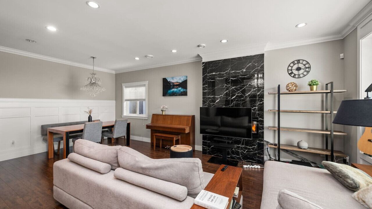Photo of Livingroom in Burnaby