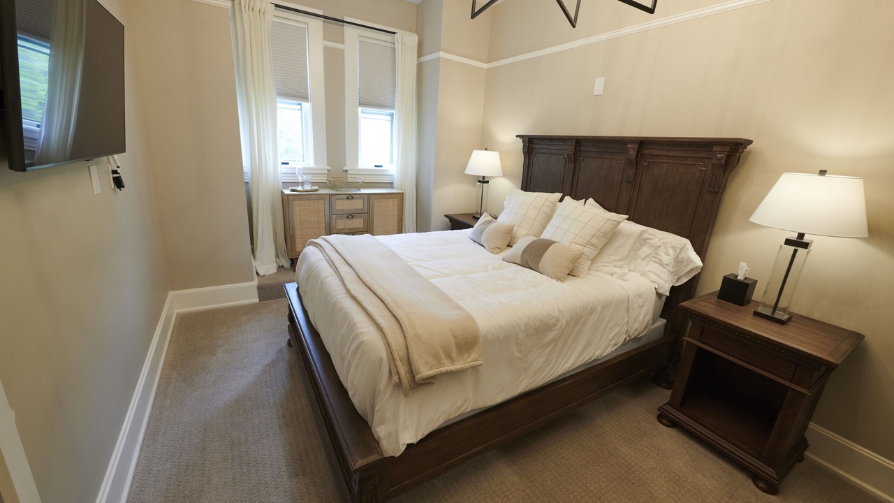 Photo of Bedroom in Oconomowoc