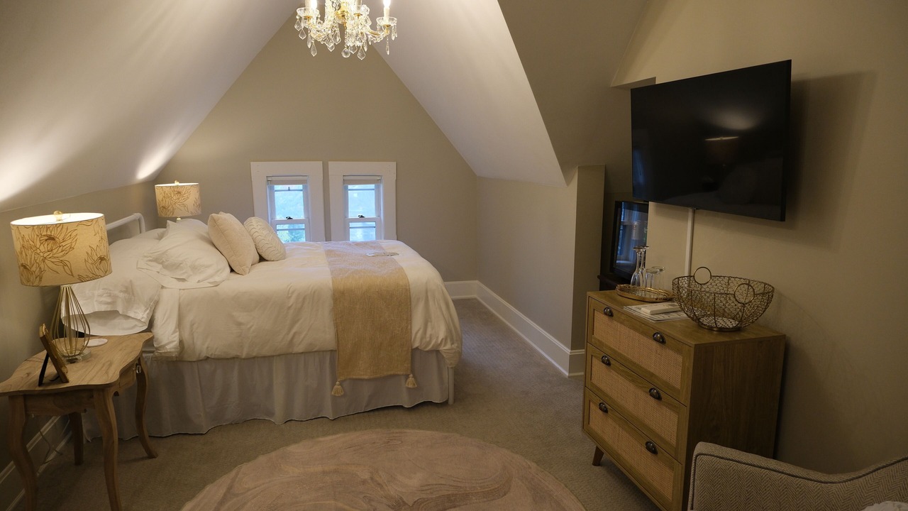Photo of Bedroom in Oconomowoc