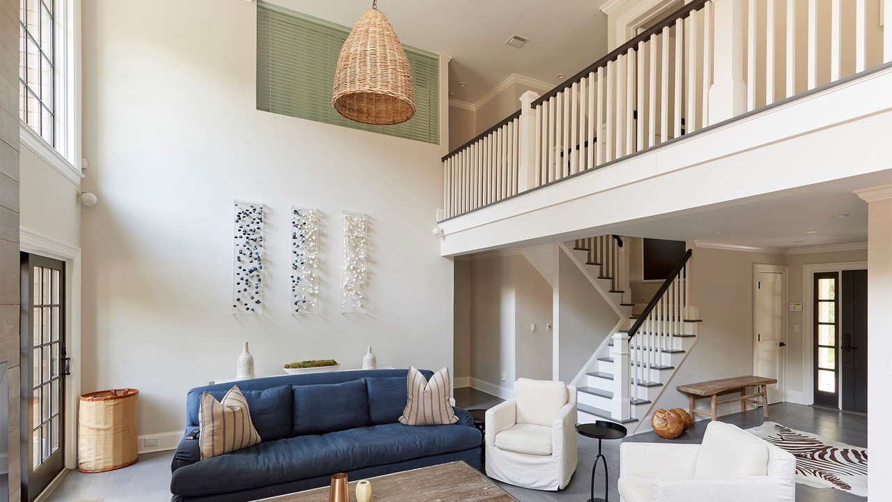 Photo of Livingroom in Wainscott