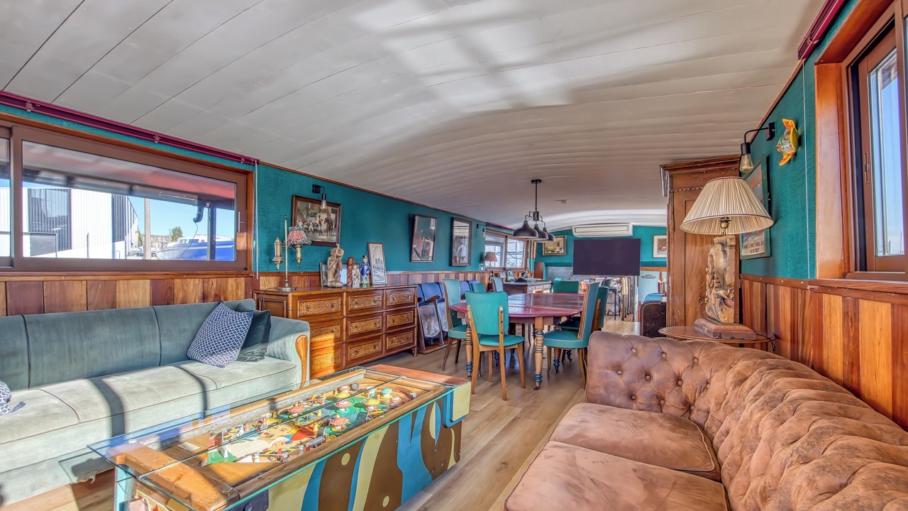 Photo of Livingroom in Bassins a Flot
