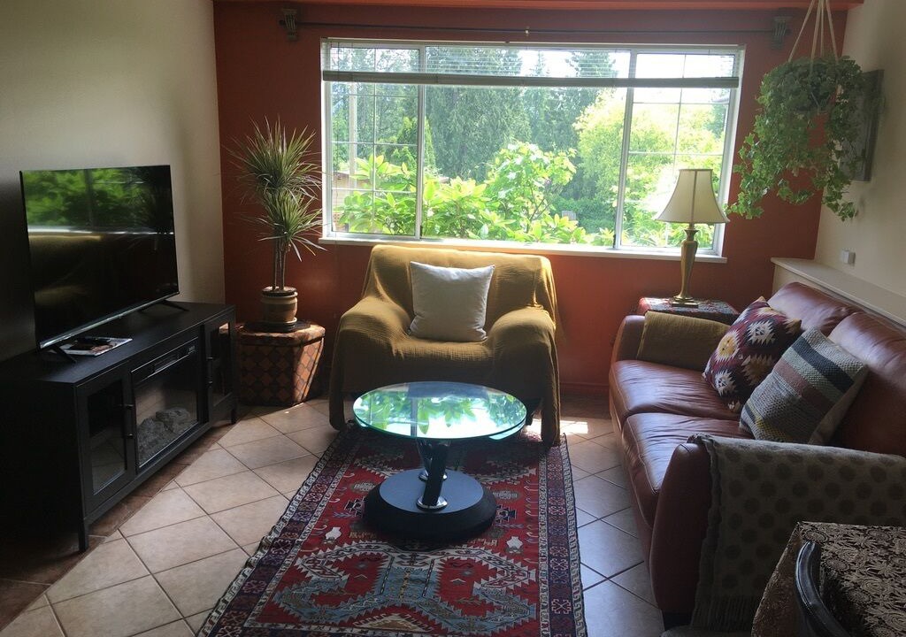 Photo of Livingroom in Deep Cove