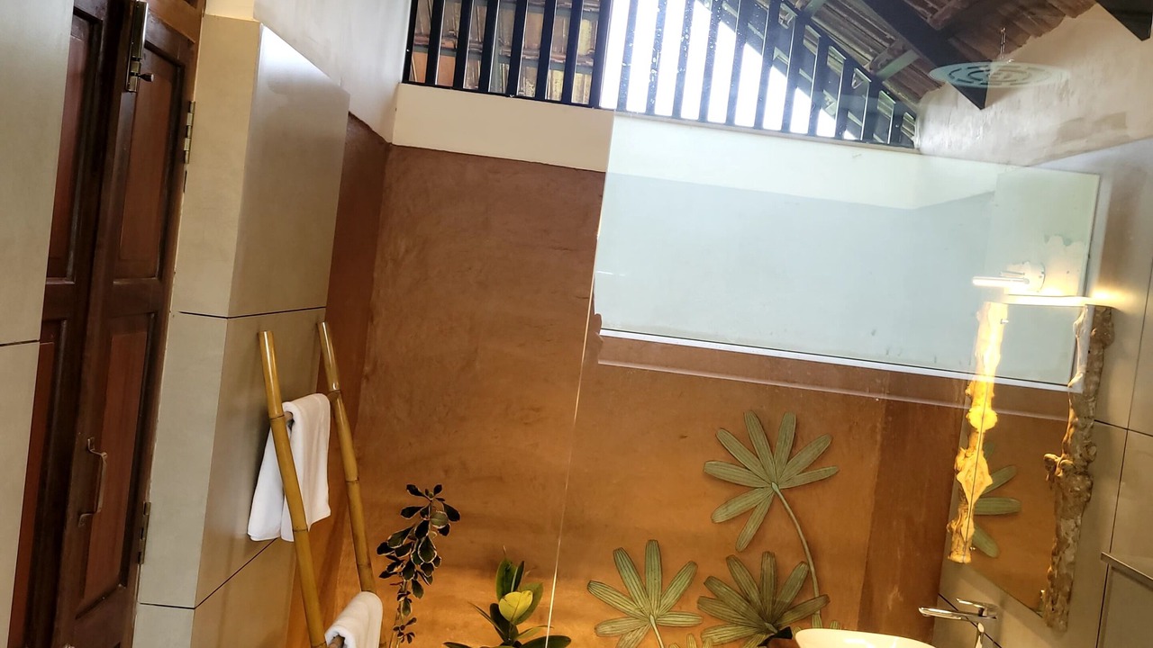 Photo of Bathroom in Vayittiri