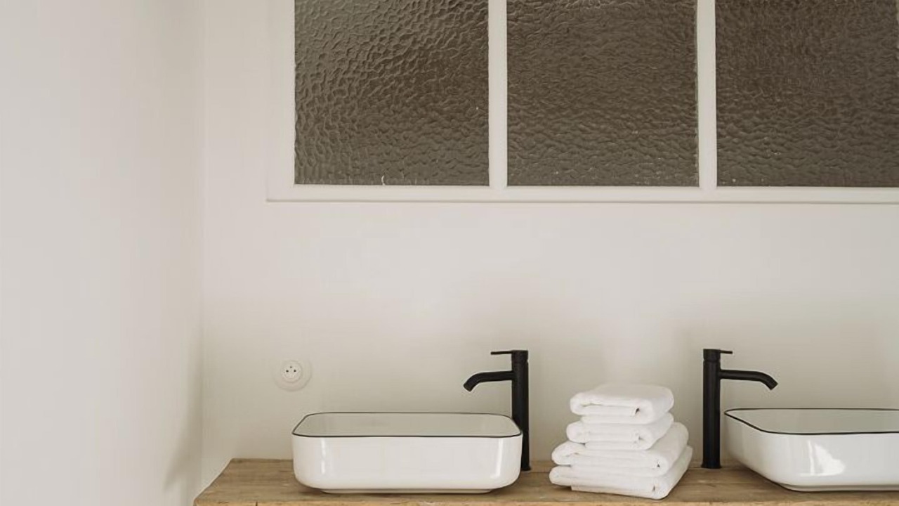 Photo of Bathroom in Maille