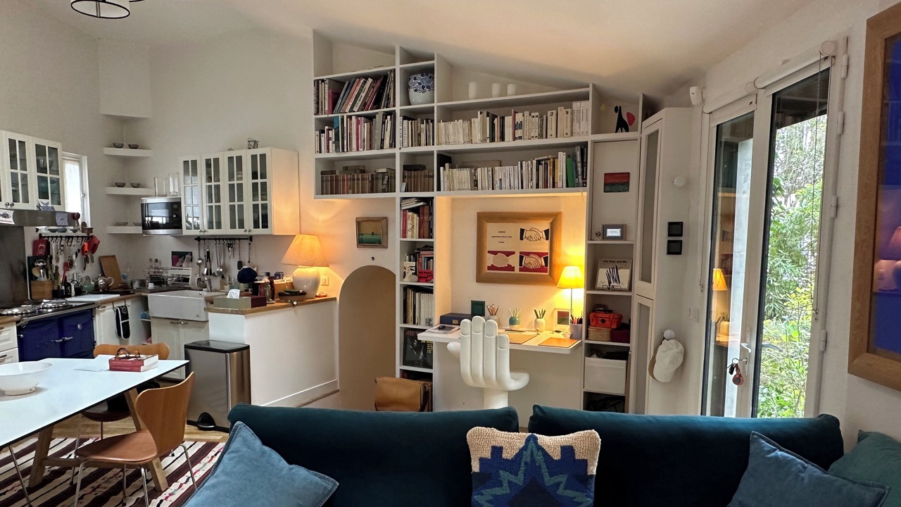 Photo of Livingroom in Combat